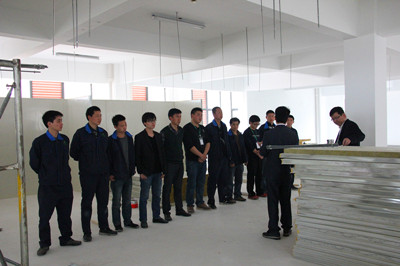 恒溫恒濕工程施工隊(duì)